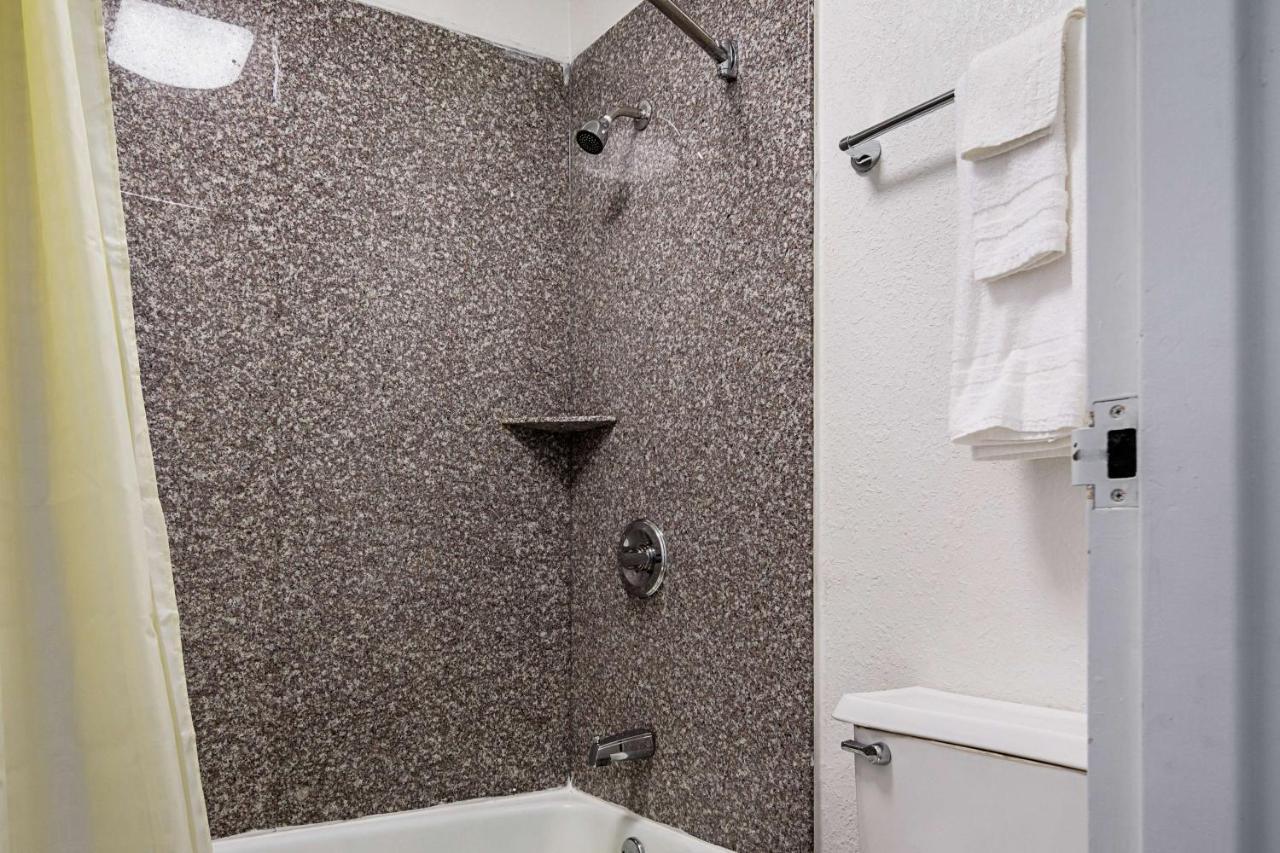Econo Lodge Asheboro Eksteriør bilde